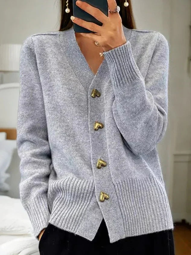 Freja | Elegant Heart Button Sweater