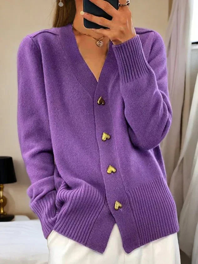 Freja | Elegant Heart Button Sweater