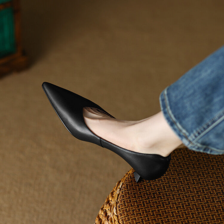 Fabienne | Sleek Kitten Heels