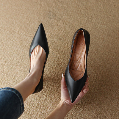 Fabienne | Sleek Kitten Heels