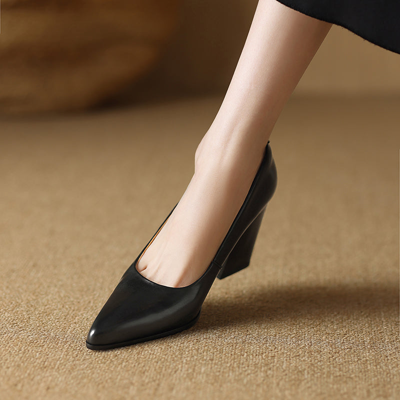 Frederikke | Classic Block Heel Pumps