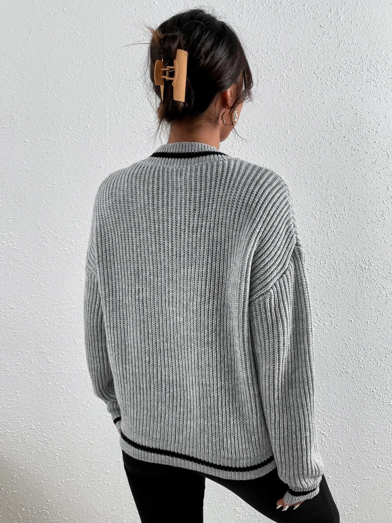 Blakely | V-Neck Knit Sweater