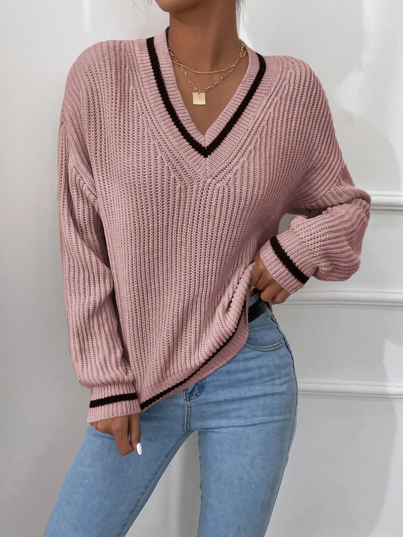 Blakely | V-Neck Knit Sweater
