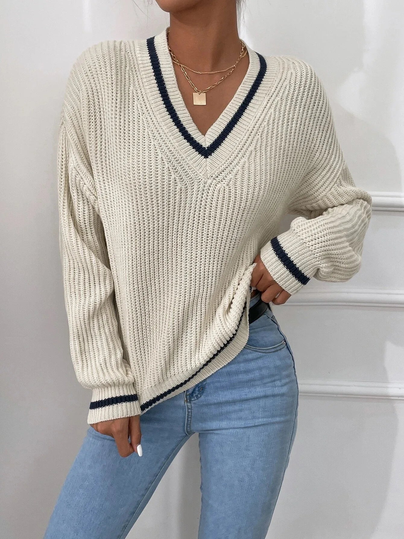 Blakely | V-Neck Knit Sweater