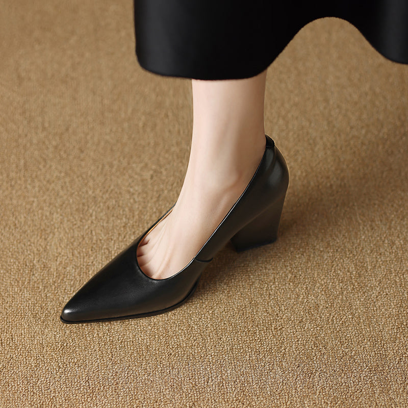 Frederikke | Classic Block Heel Pumps