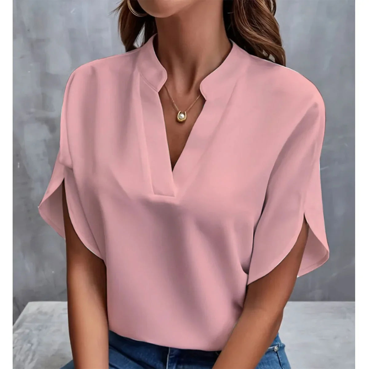 Liva | Elegant V-Neck Blouse