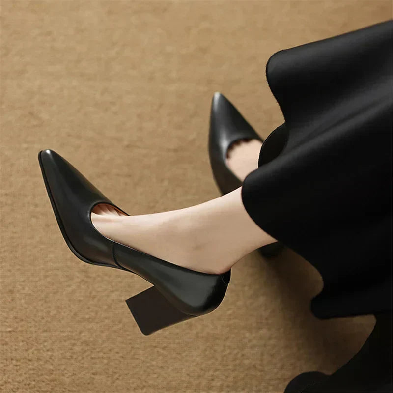Frederikke | Classic Block Heel Pumps