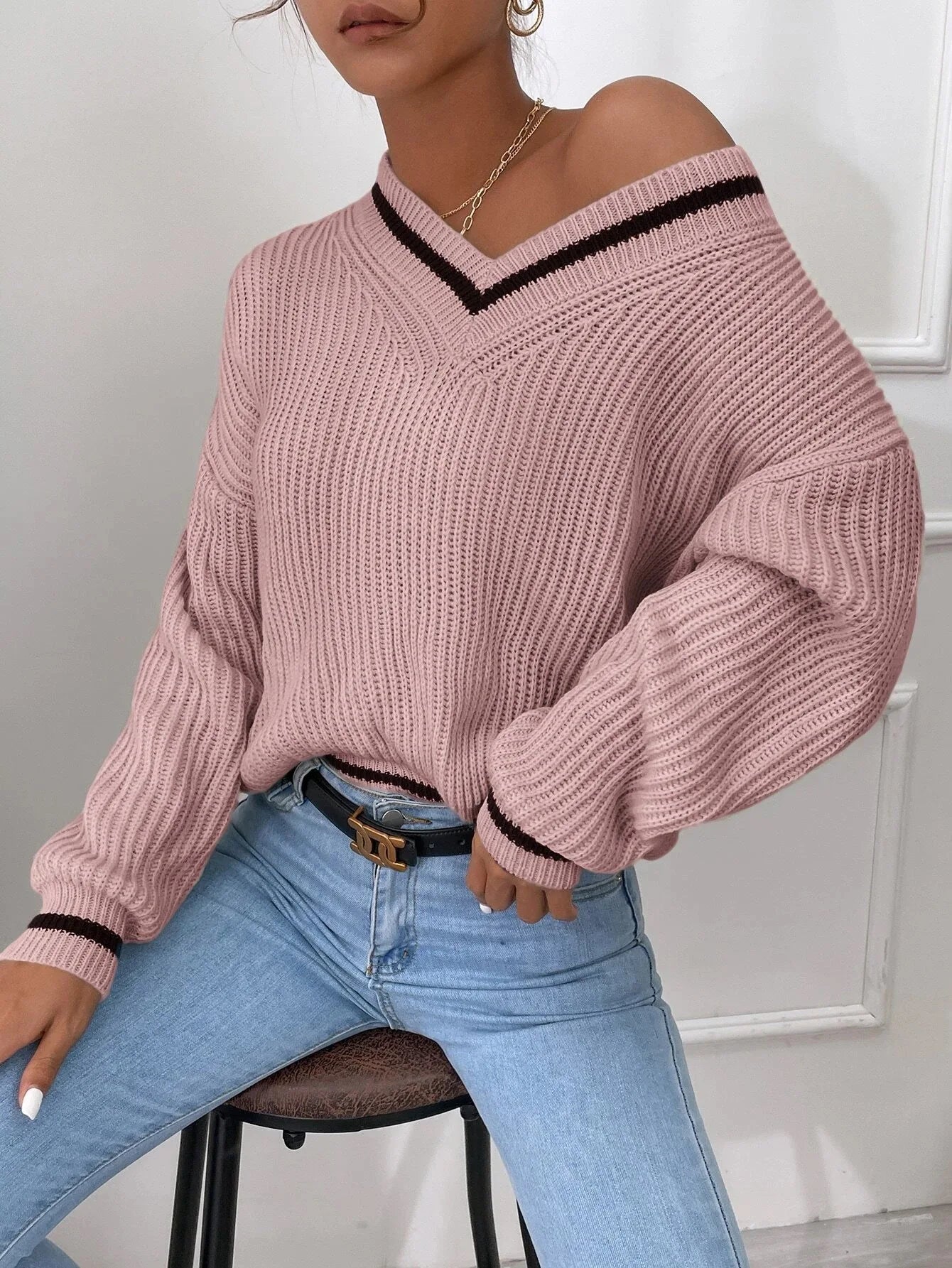 Blakely | V-Neck Knit Sweater