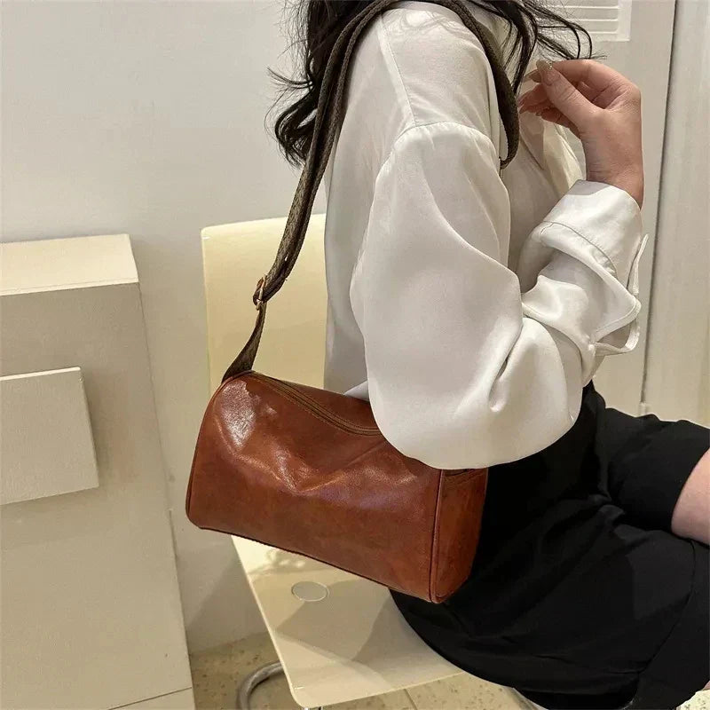 Ingrid | Classic Brown Leather Shoulder Bag
