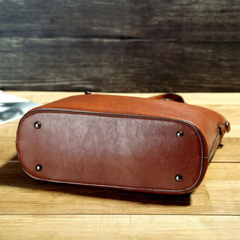 Sigrid | Minimalist Brown Leather Tote