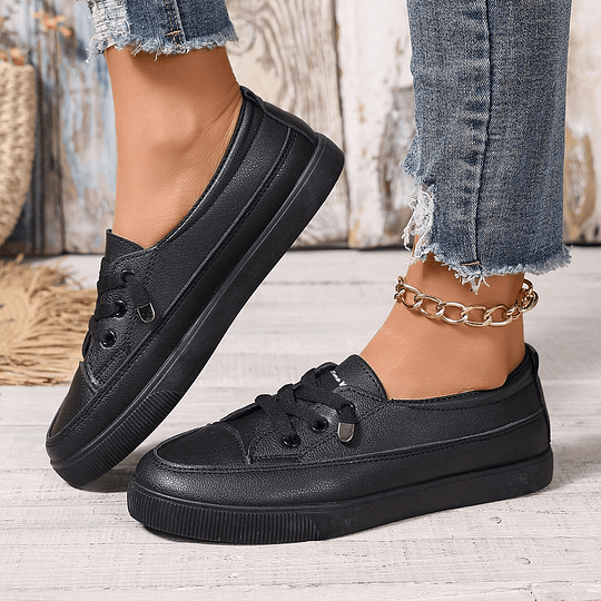 Liora | Everyday Sneakers